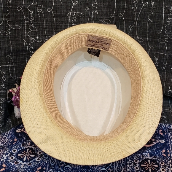 Straw hat/fedora - Picture 3 of 3